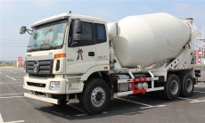 福田歐曼12方攪拌車(chē)