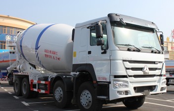 重汽豪沃20方攪拌車(chē)