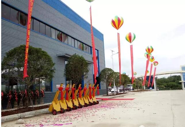 程力集團輕卡商用車新能源車 盛大開業(yè)